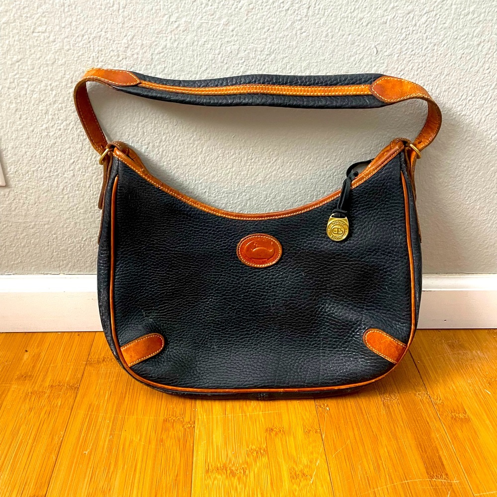 Vintage DOONEY & BOURKE black tan shoulder bag All Weather Leather distressed
